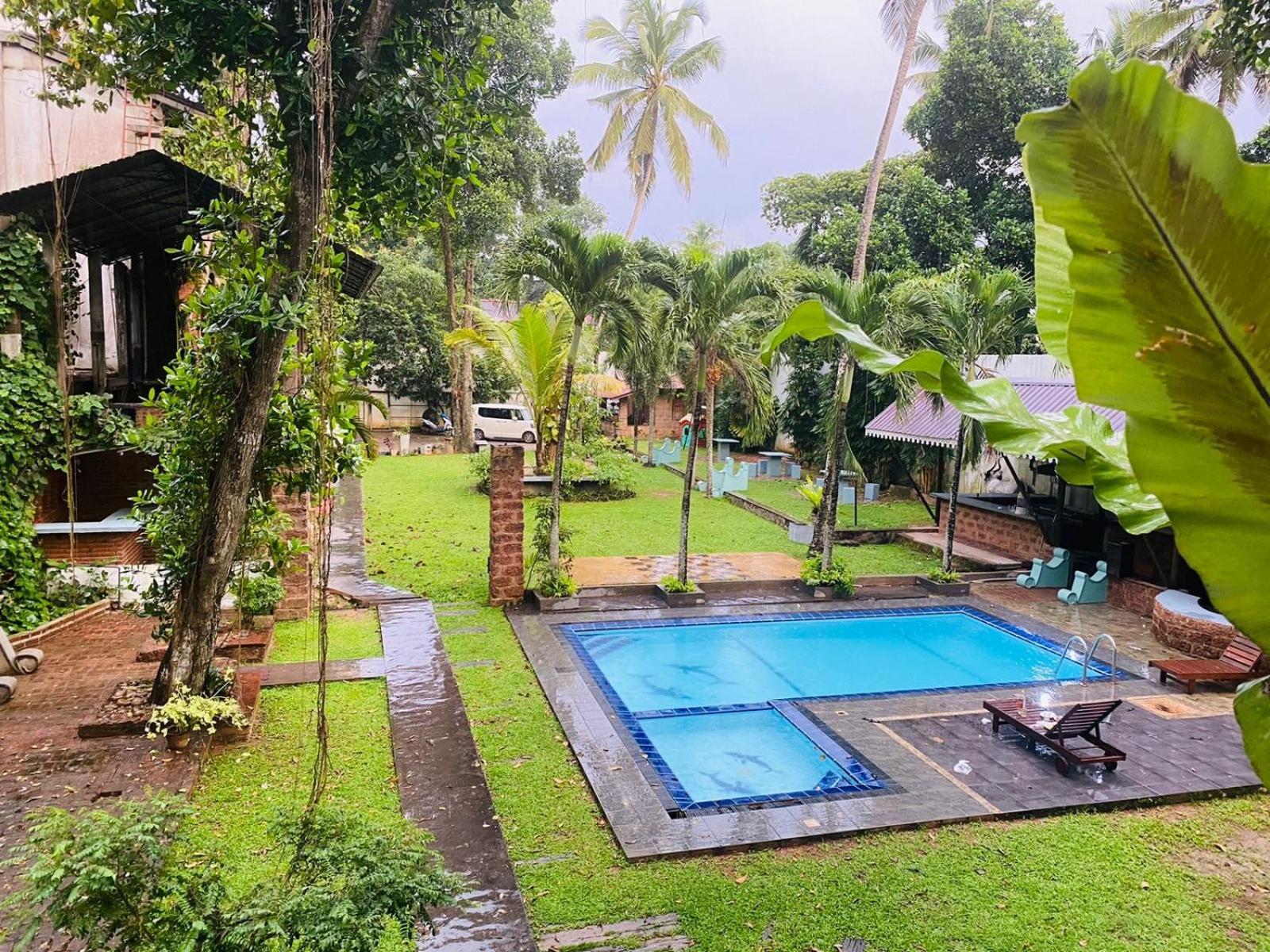 The Shade Brothers Hotel คาตุนายากา ภายนอก รูปภาพ
